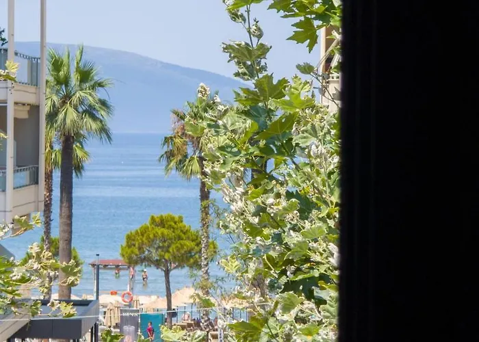 Trident Apartament *